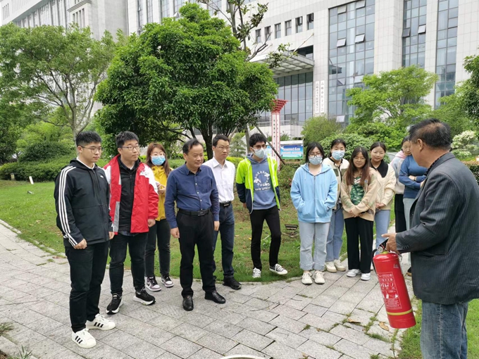 1683358647737254.jpg 高邮市疾控中心:以演代练,提升消防灭火器材应急使用能力图片1.jpg